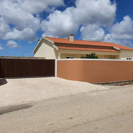Peaceful With Great View And Pool Villa Delgada